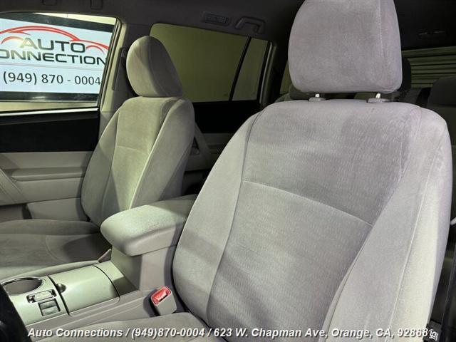 used 2012 Toyota Highlander car, priced at $8,497