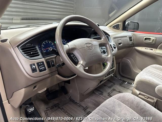 used 2002 Toyota Sienna car, priced at $6,997