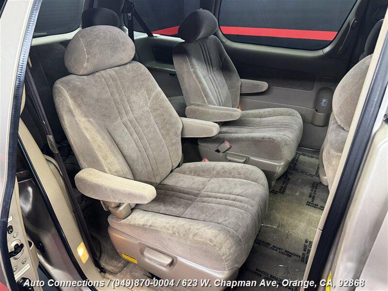 used 2002 Toyota Sienna car, priced at $5,997