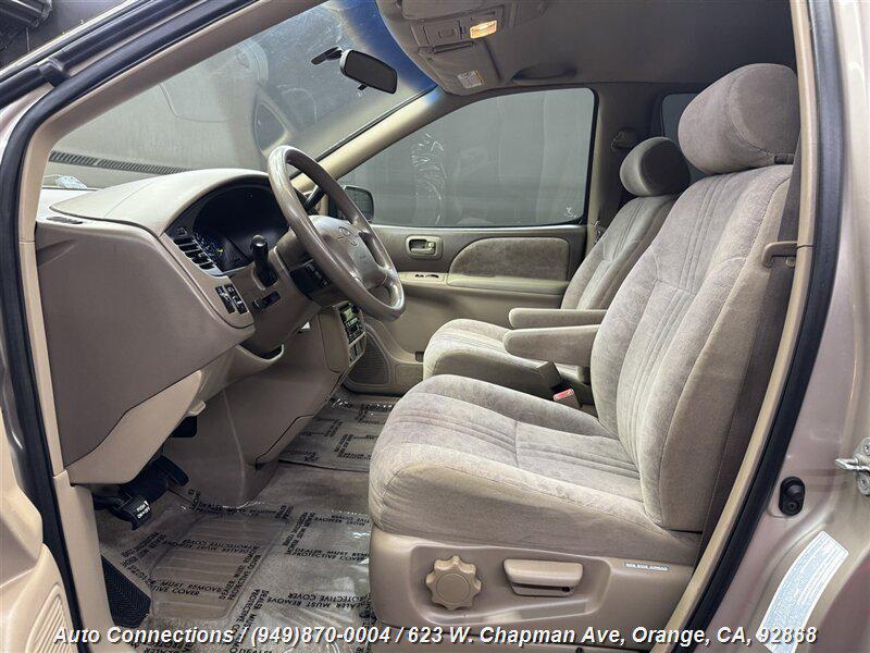 used 2002 Toyota Sienna car, priced at $5,997
