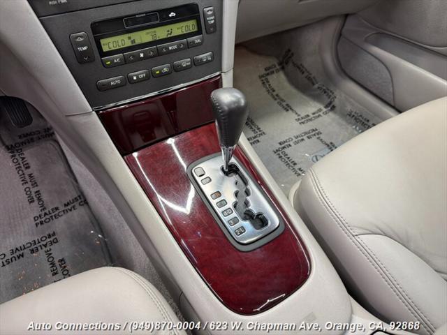 used 2004 Lexus ES 330 car, priced at $7,997