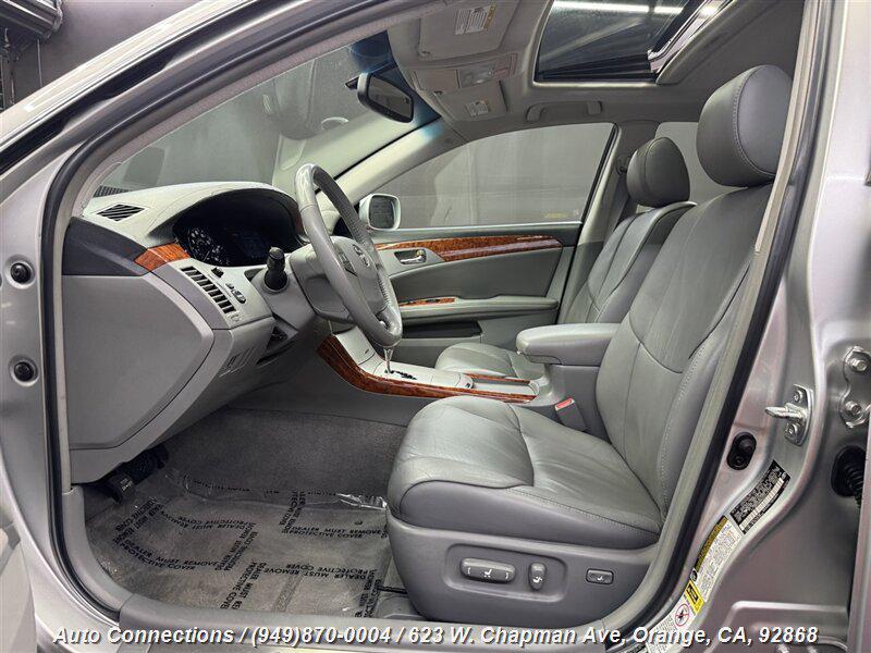 used 2005 Toyota Avalon car, priced at $7,897