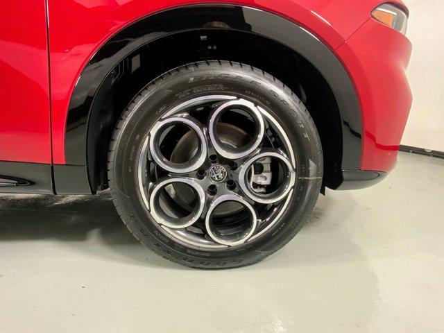 new 2025 Alfa Romeo Tonale car, priced at $40,625