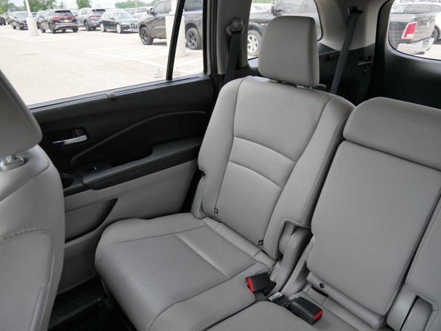 used 2022 Honda Pilot car, priced at $33,998