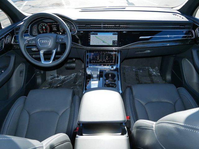 used 2025 Audi Q7 car