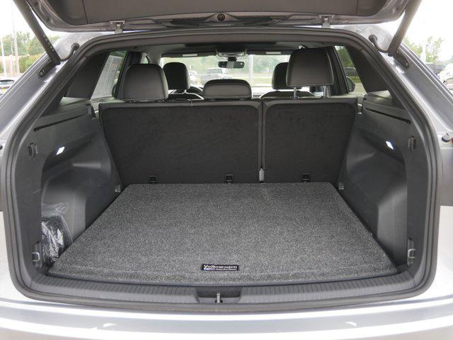 used 2025 Volkswagen Atlas Cross Sport car, priced at $40,000