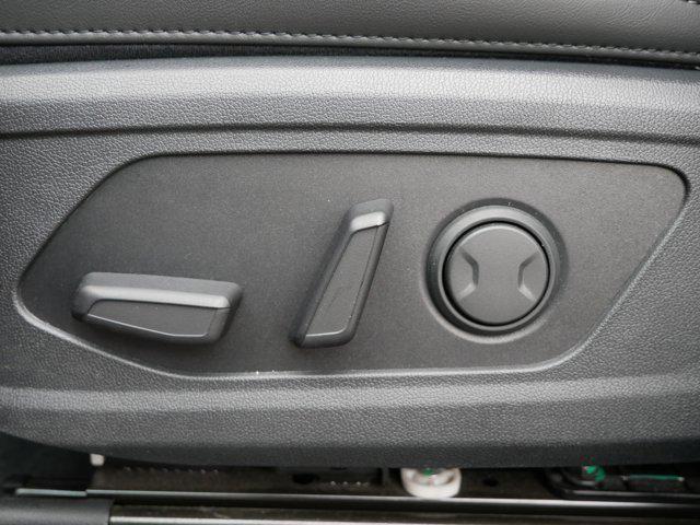 used 2022 Kia Sorento car, priced at $32,498