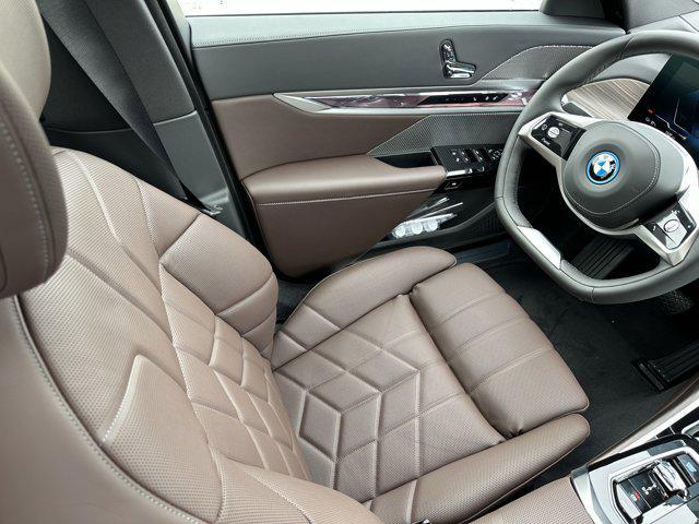 new 2025 BMW i7 car, priced at $129,125