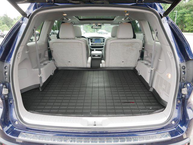 used 2014 Toyota Highlander car, priced at $20,998