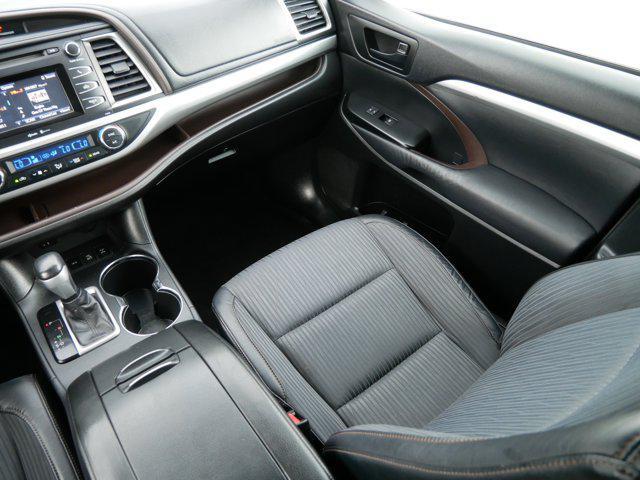 used 2014 Toyota Highlander car, priced at $16,198