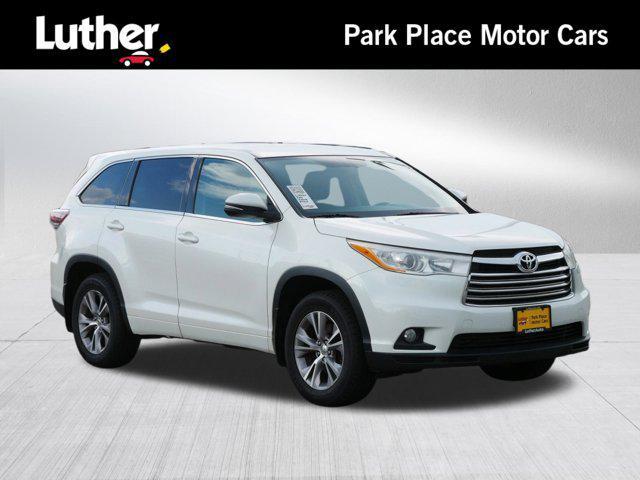 used 2014 Toyota Highlander car, priced at $16,198