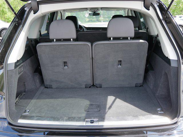 used 2024 Audi Q7 car, priced at $46,998