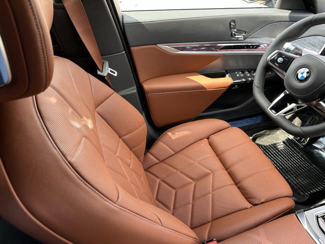 new 2025 BMW 760 car, priced at $132,975