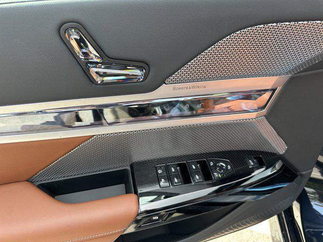 new 2025 BMW 760 car, priced at $132,975