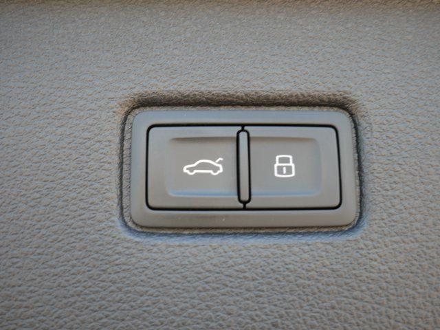 used 2020 Audi Q7 car, priced at $32,998