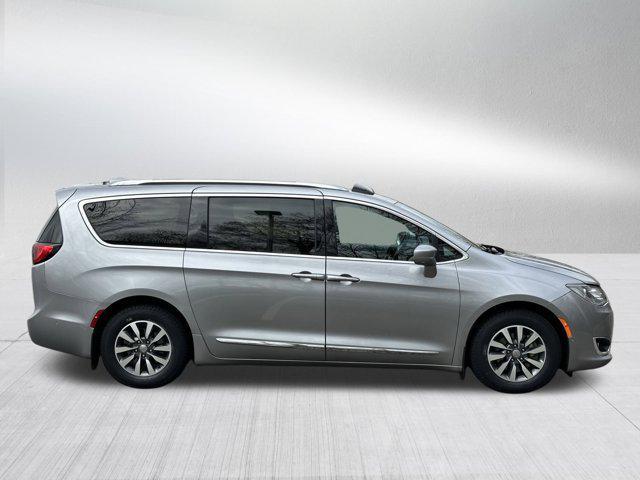 used 2020 Chrysler Pacifica car, priced at $23,998