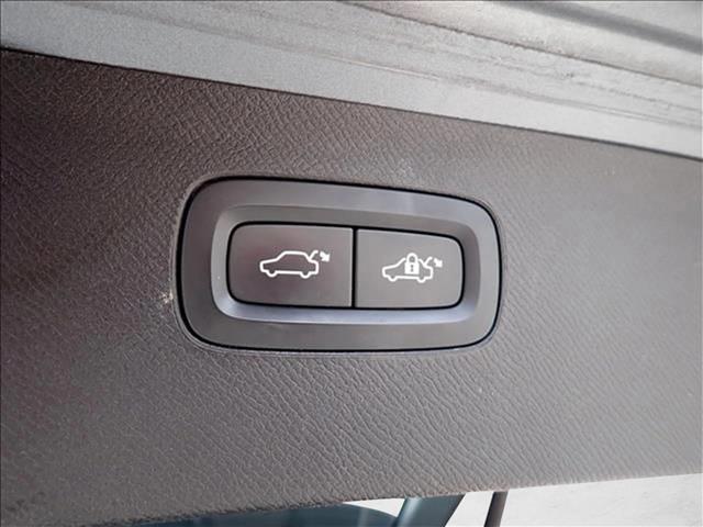 used 2020 Volvo XC90 car, priced at $28,722