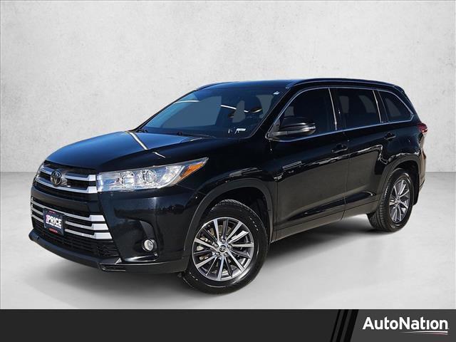 used 2019 Toyota Highlander car, priced at $23,686