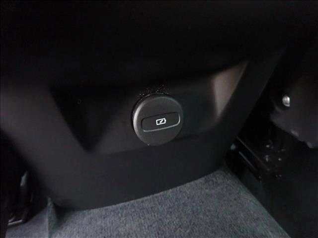 used 2022 Volvo XC60 car, priced at $32,990