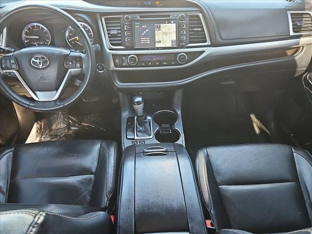 used 2016 Toyota Highlander car, priced at $13,995