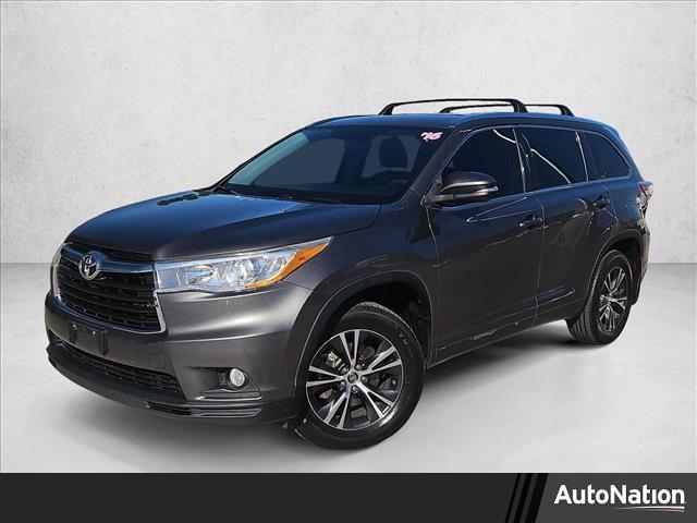 used 2016 Toyota Highlander car, priced at $13,995