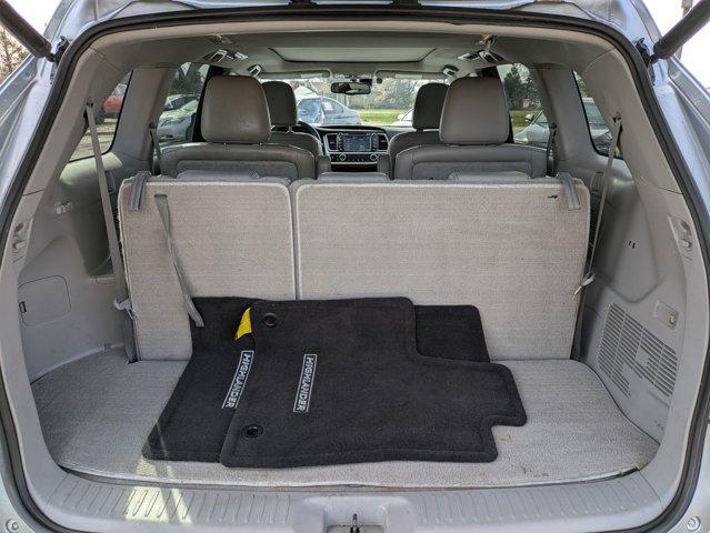 used 2016 Toyota Highlander car, priced at $18,998