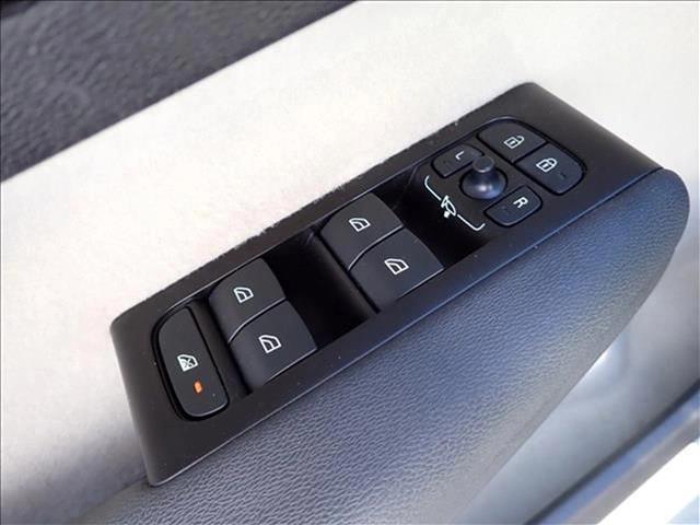 used 2022 Volvo XC40 car, priced at $17,298