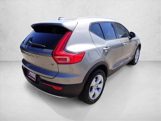 used 2022 Volvo XC40 car, priced at $17,298