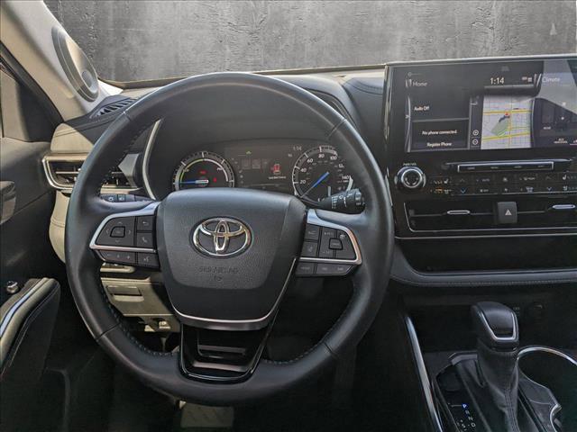 used 2022 Toyota Highlander Hybrid car, priced at $35,499