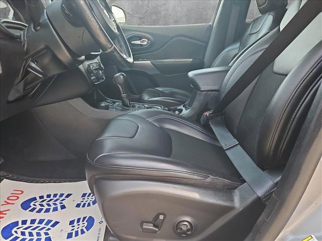 used 2020 Jeep Cherokee car, priced at $16,393