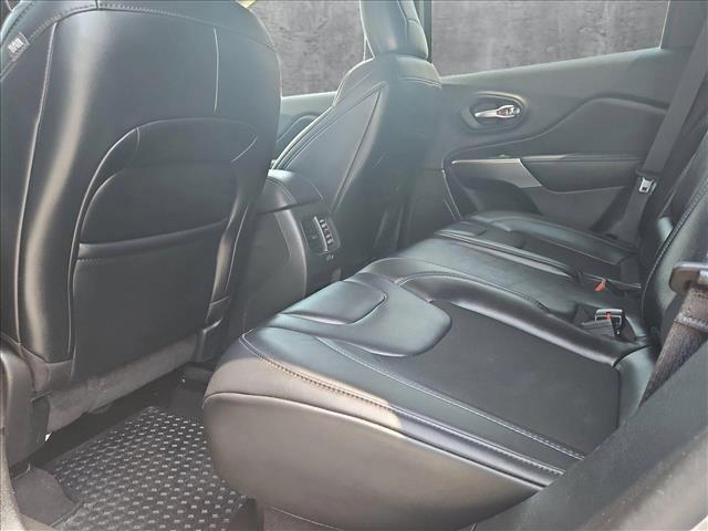used 2020 Jeep Cherokee car, priced at $16,393