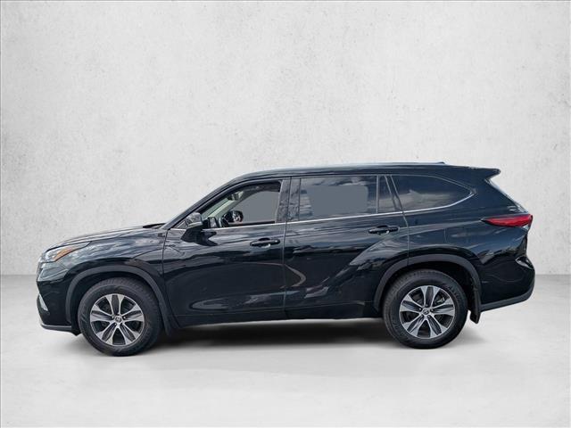used 2020 Toyota Highlander car, priced at $28,598