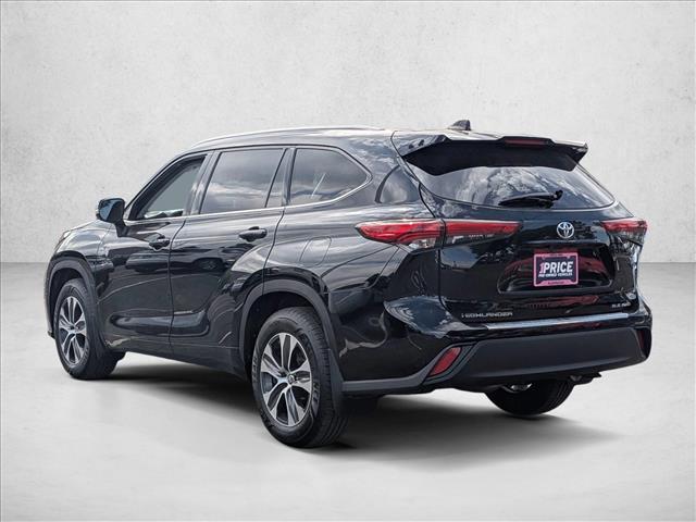used 2020 Toyota Highlander car, priced at $28,598
