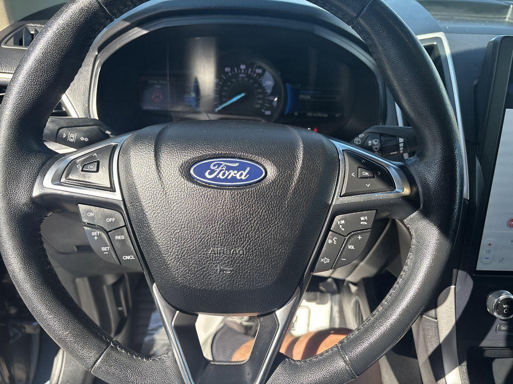 used 2022 Ford Edge car, priced at $23,595