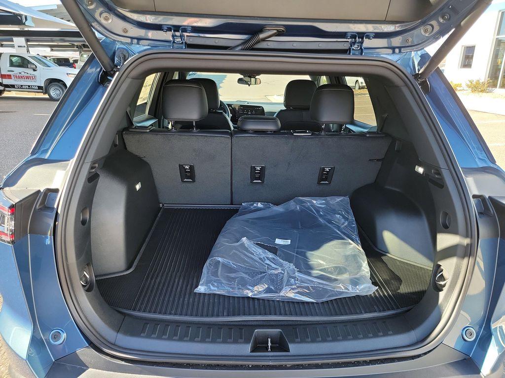 new 2026 Chevrolet Equinox car, priced at $35,915