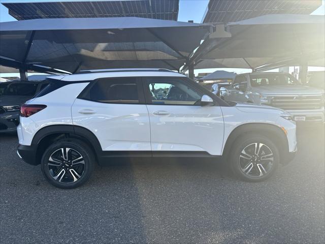 new 2025 Chevrolet TrailBlazer car, priced at $27,475