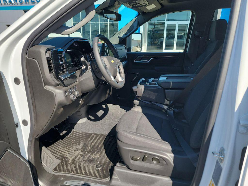 new 2025 Chevrolet Silverado 3500 car, priced at $77,370