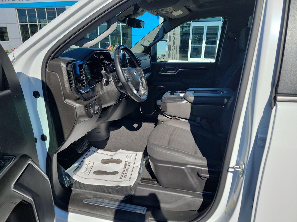 used 2024 Chevrolet Silverado 2500 car, priced at $49,995