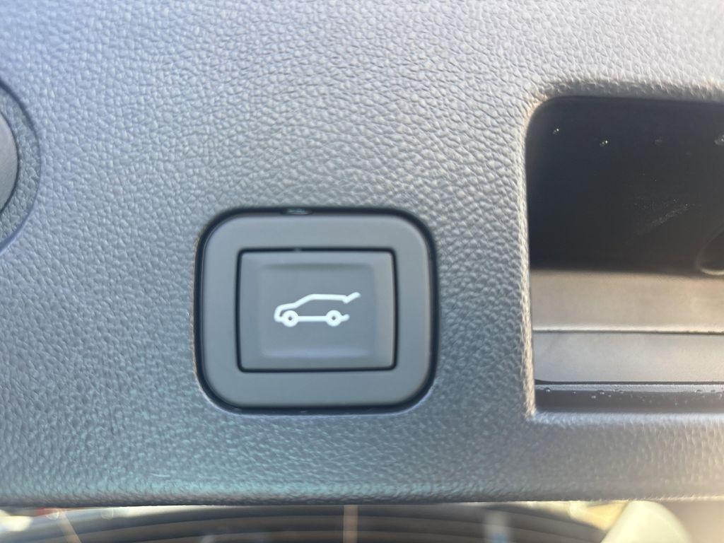 new 2026 Chevrolet Equinox car, priced at $41,285