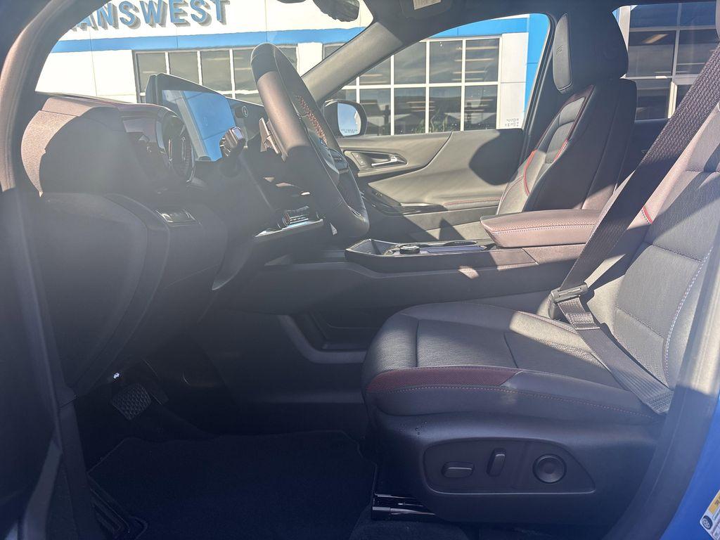 new 2026 Chevrolet Equinox car, priced at $41,285