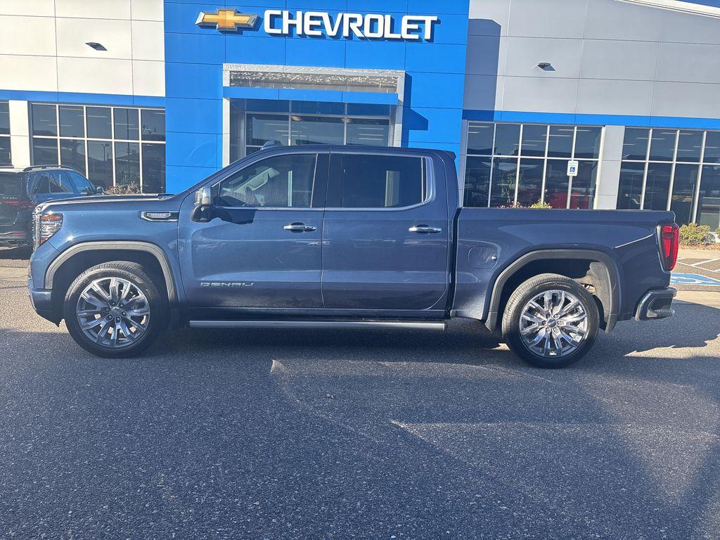 used 2023 GMC Sierra 1500 car, priced at $52,895