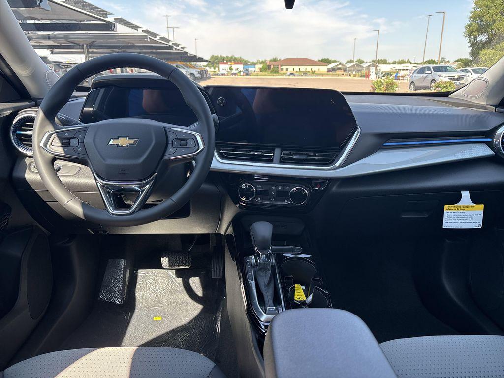 new 2025 Chevrolet Trax car, priced at $24,955