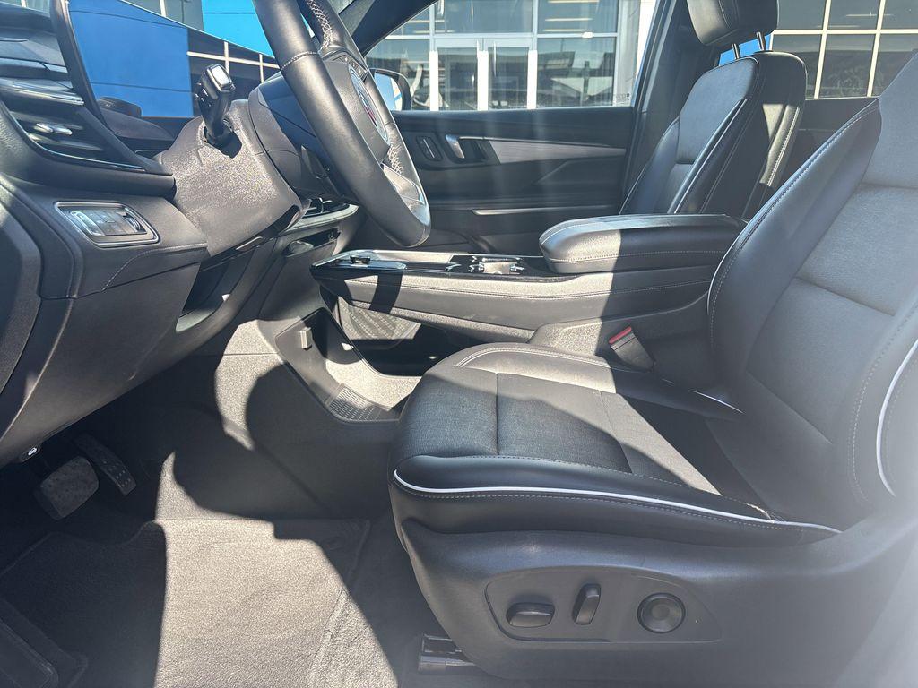 used 2025 Buick Enclave car, priced at $41,795