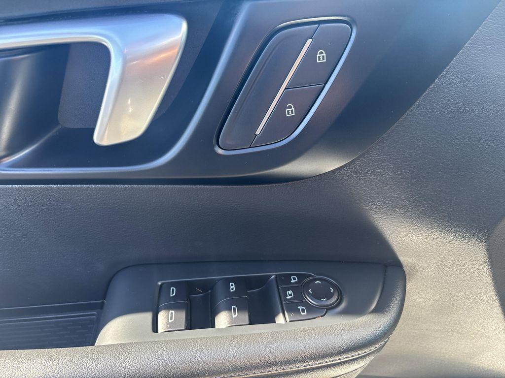 used 2025 Buick Enclave car, priced at $41,795