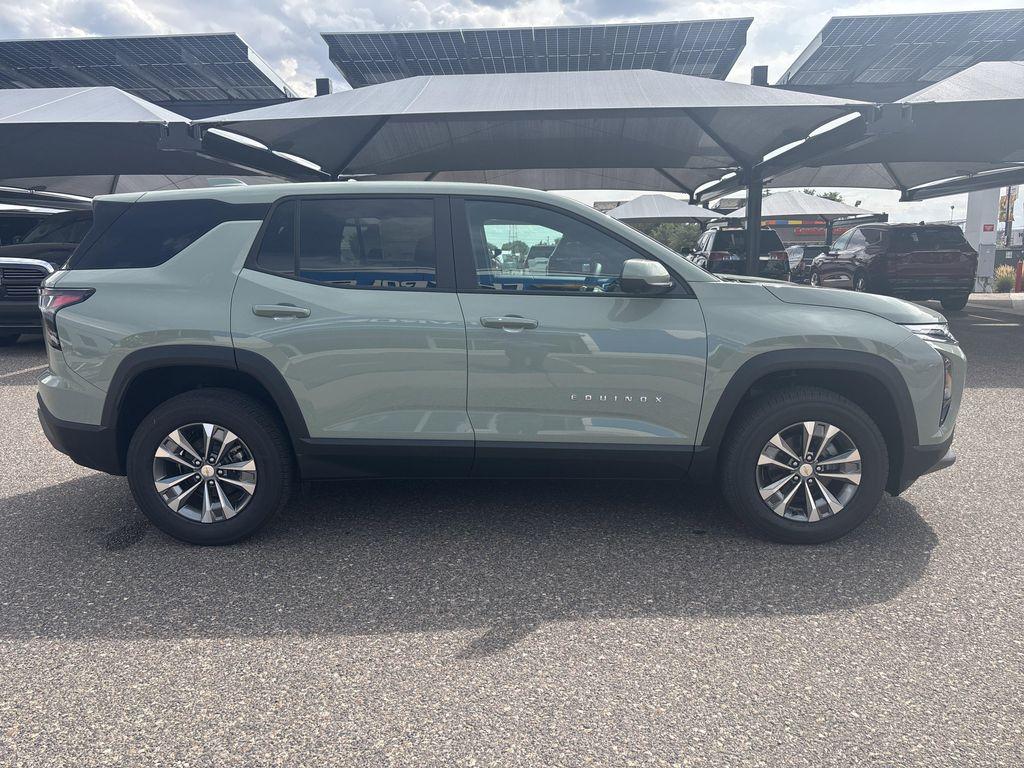 new 2026 Chevrolet Equinox car, priced at $33,490