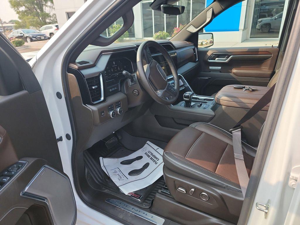used 2024 GMC Sierra 1500 car, priced at $60,995