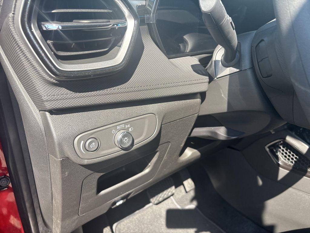 new 2026 Chevrolet TrailBlazer car, priced at $28,390