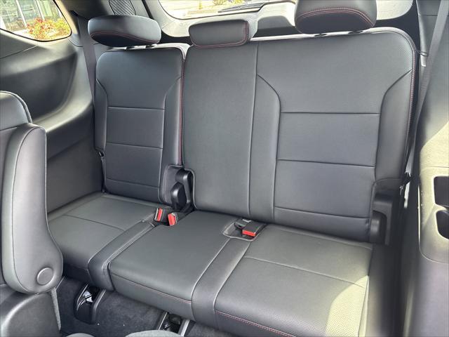 new 2025 Chevrolet Traverse car, priced at $58,560