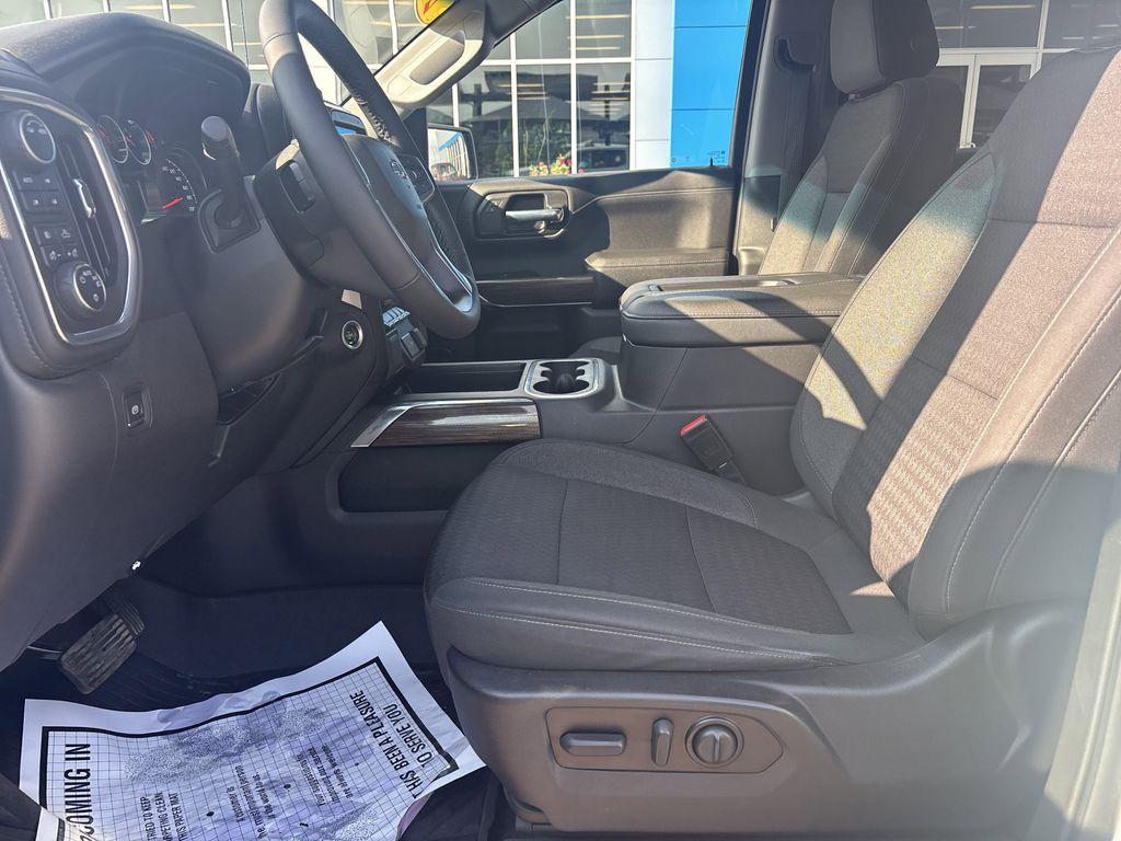 used 2022 Chevrolet Silverado 1500 car, priced at $41,995