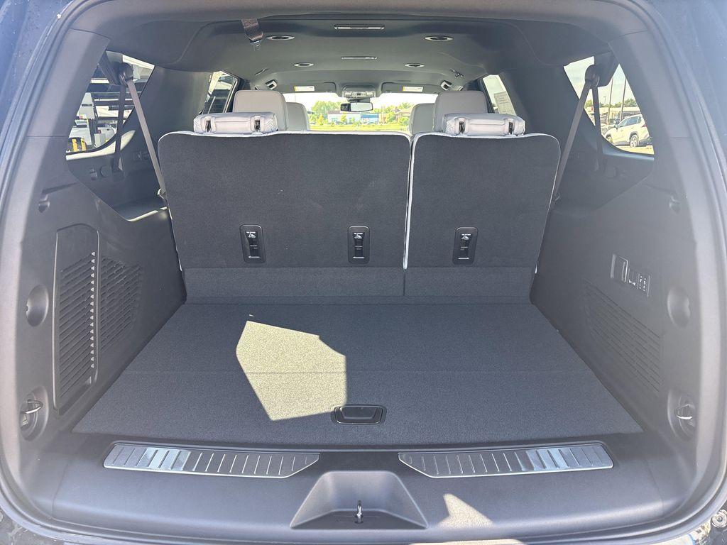 new 2025 Chevrolet Suburban car, priced at $85,375